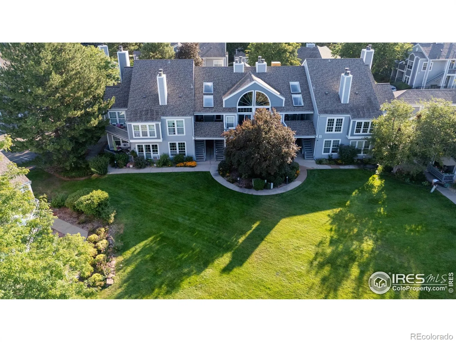 Country Club Greens Condos