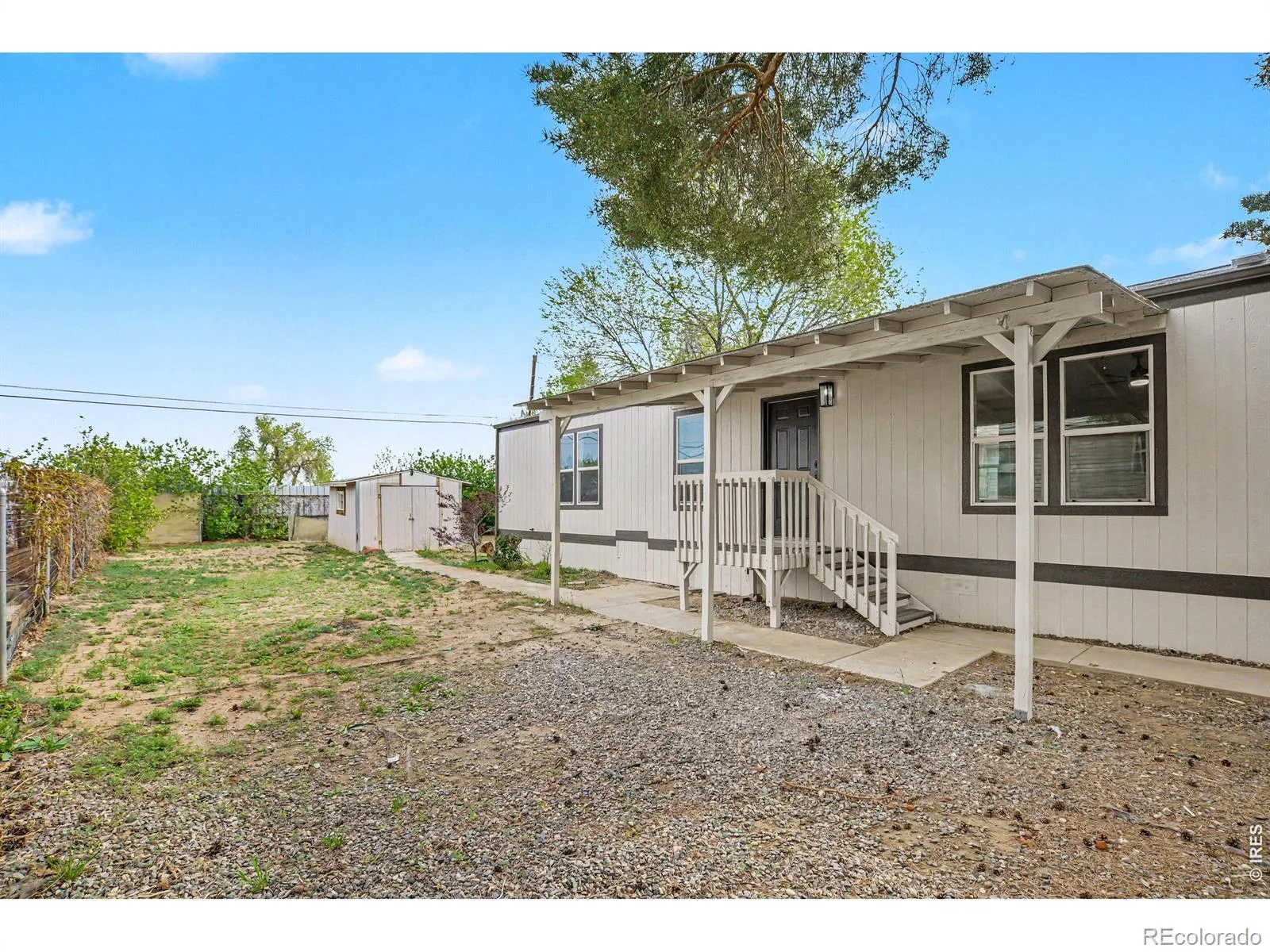 Spacious Living Fg#4