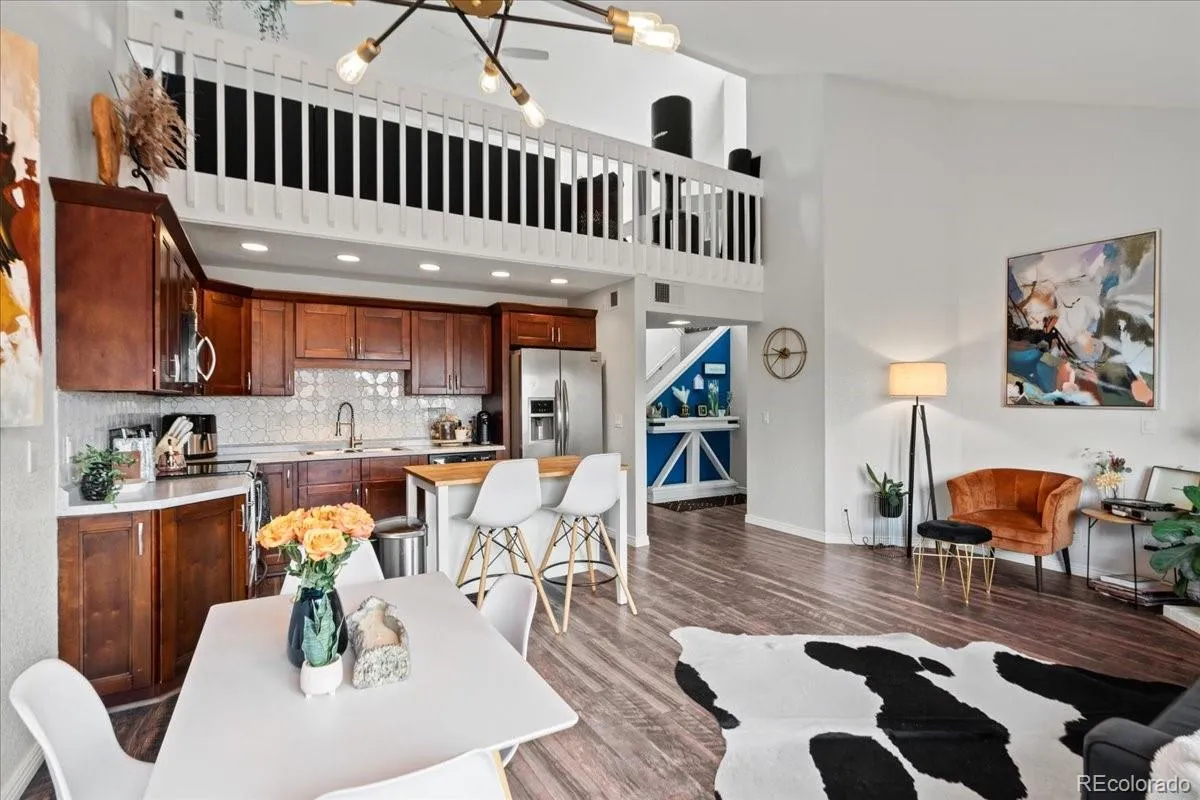 Shadow Hills Condos Ph VI