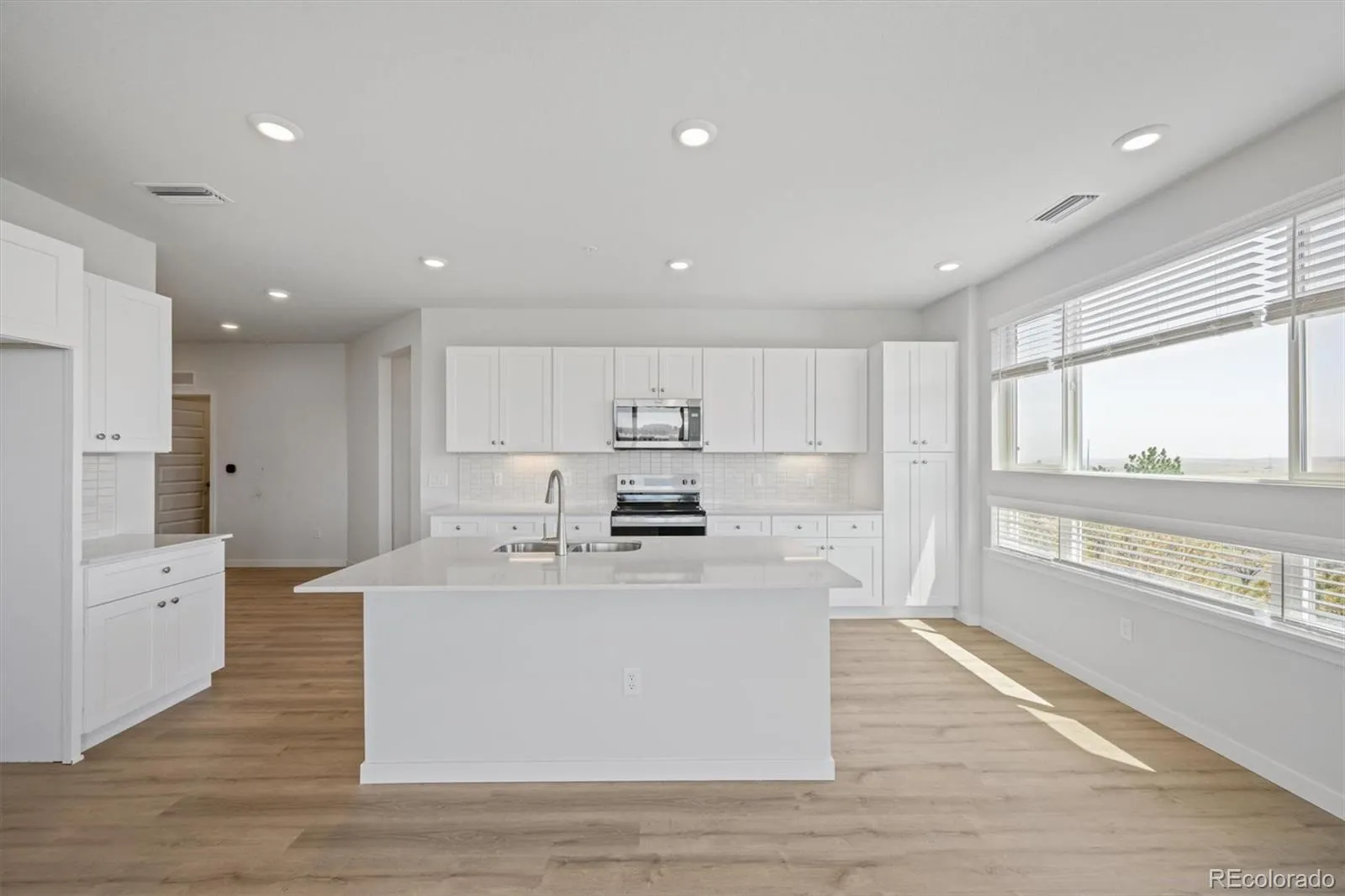 Grand Vue Condos