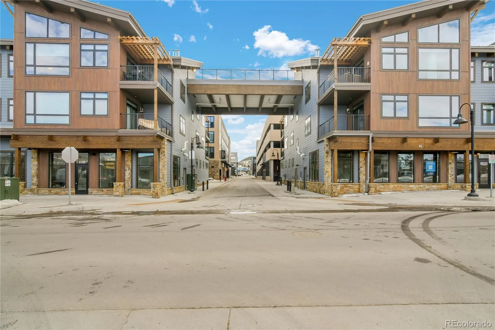 Skywalk Flats at 4th Street