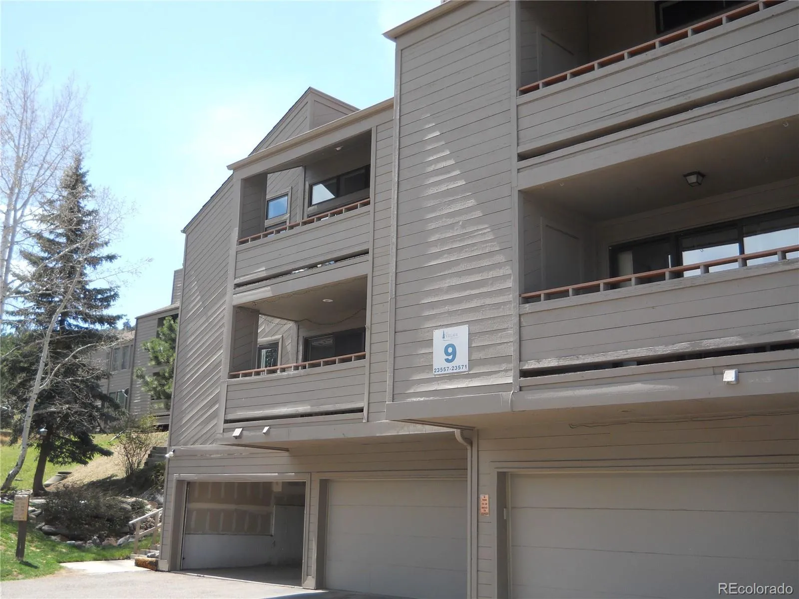 Genesse Village Conds