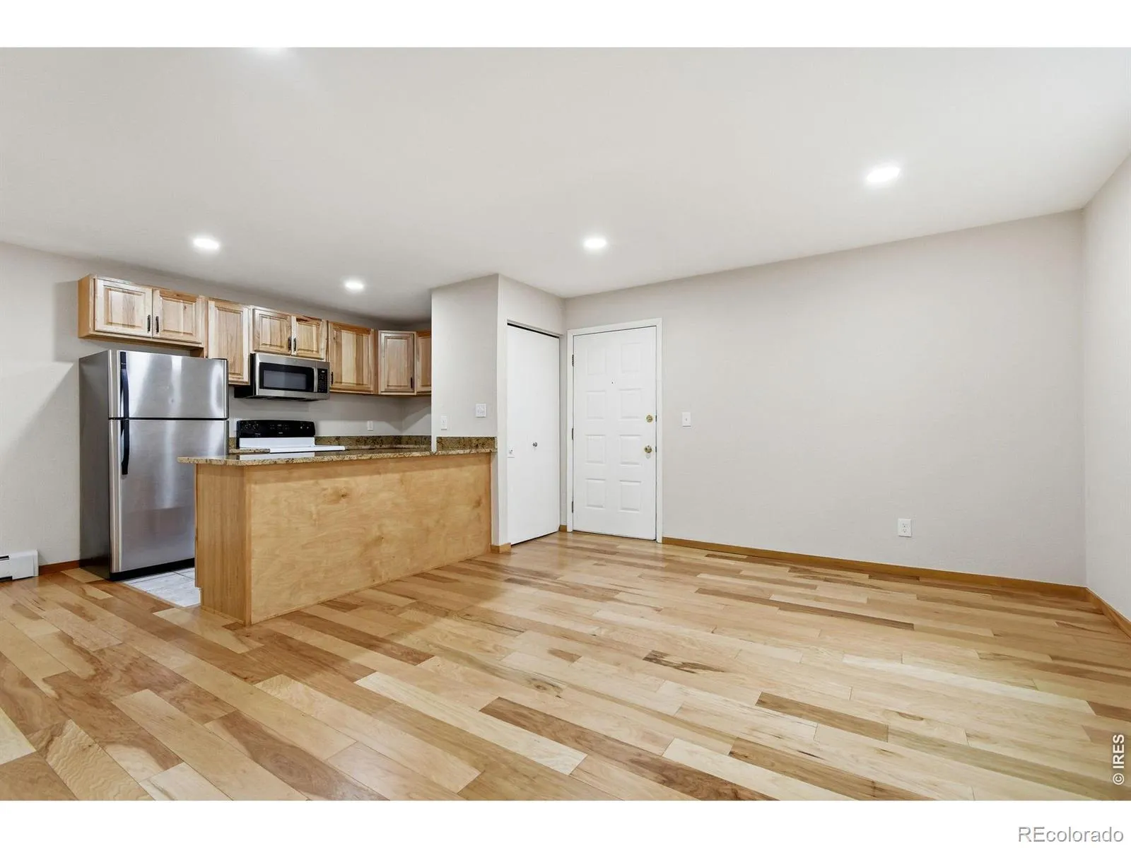 Pendleton Square Condos Ph I