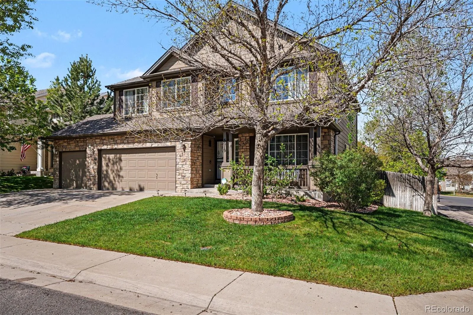 Saddle Rock Ridge