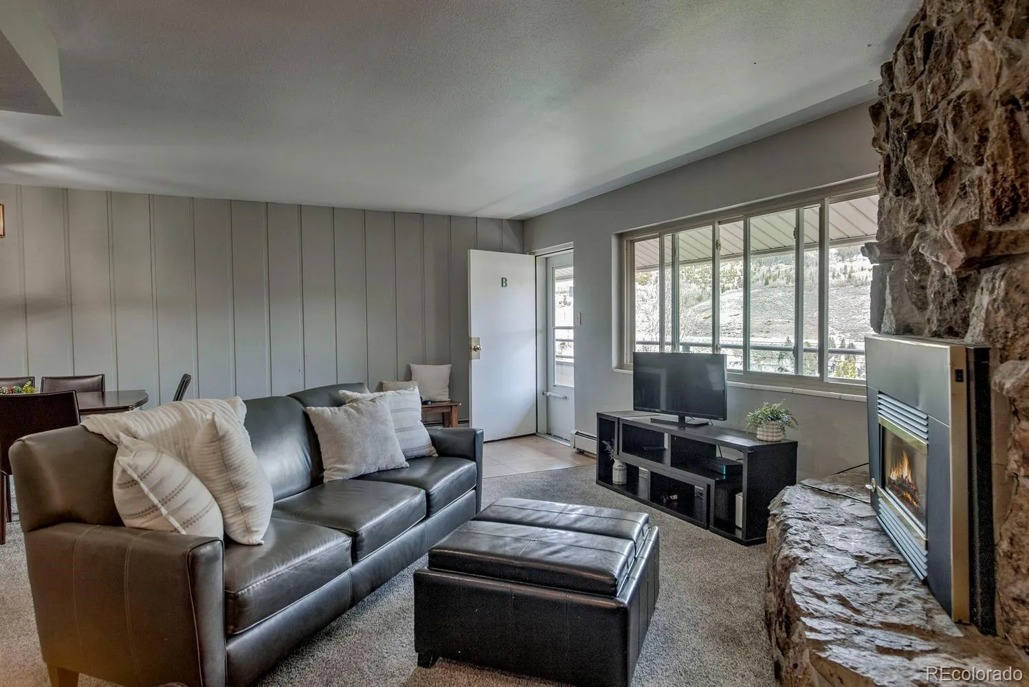 LAKE VIEW CONDO