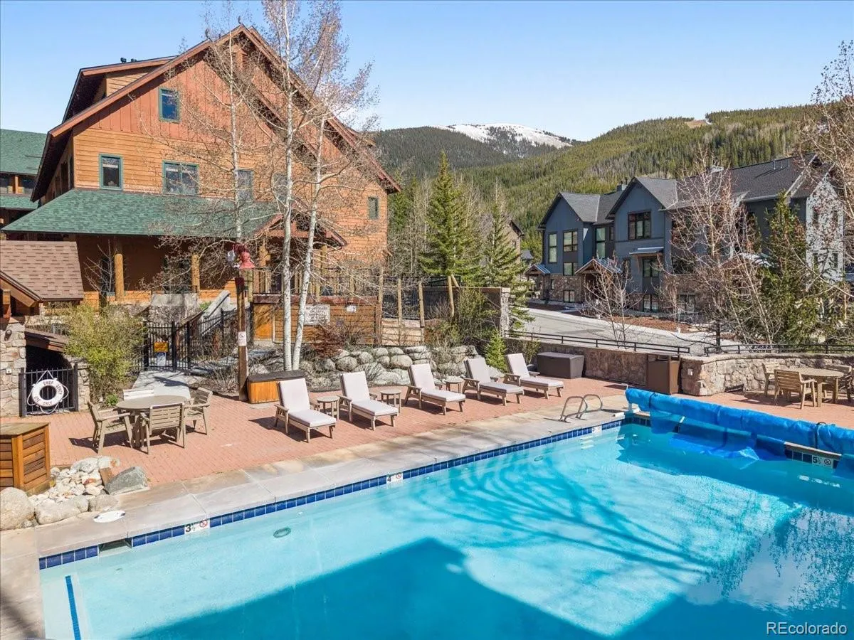 Arapahoe Lodge