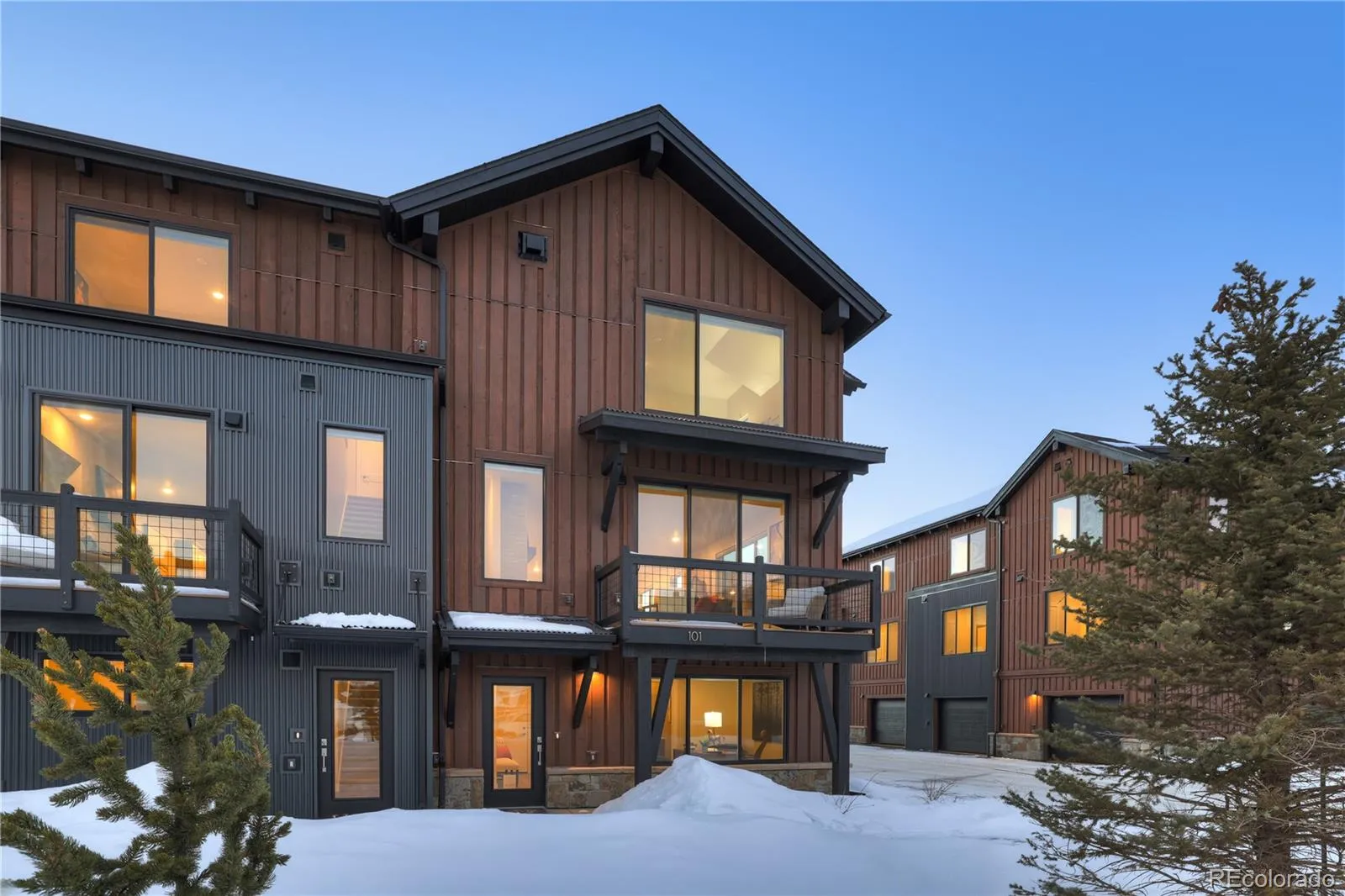 Arrowleaf Townhomes