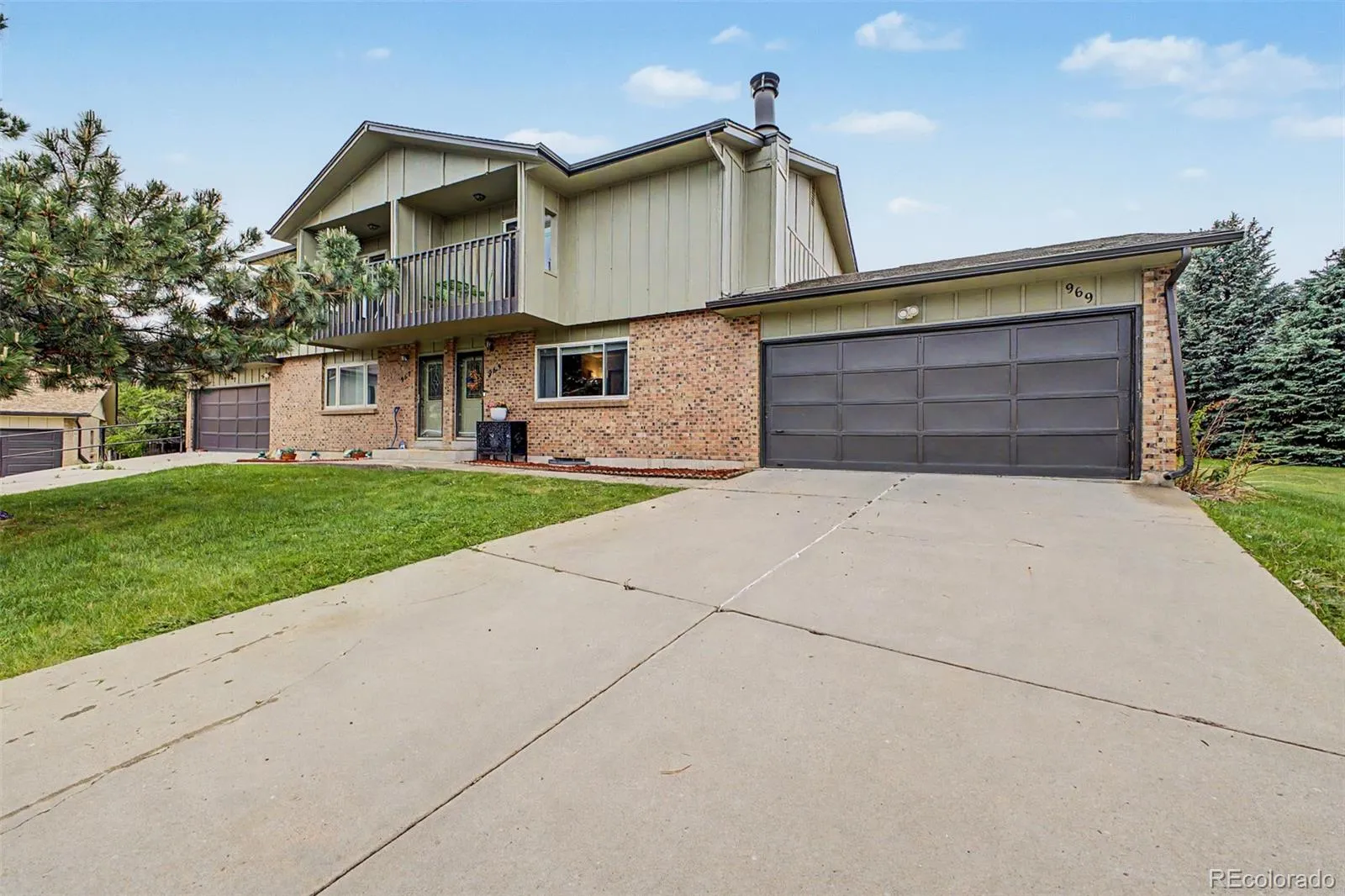 TRI B CONDO