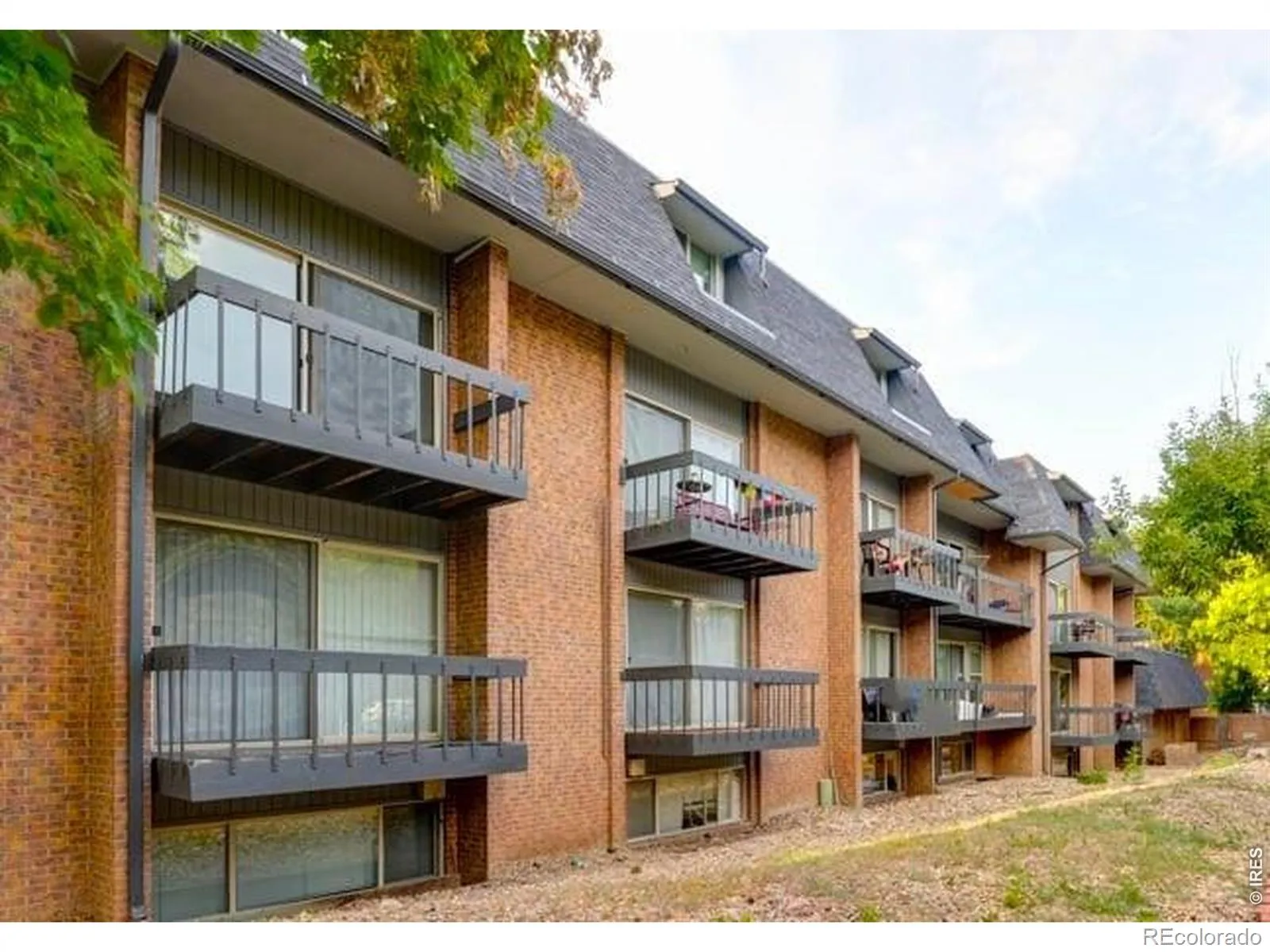 University Townshouse Condos