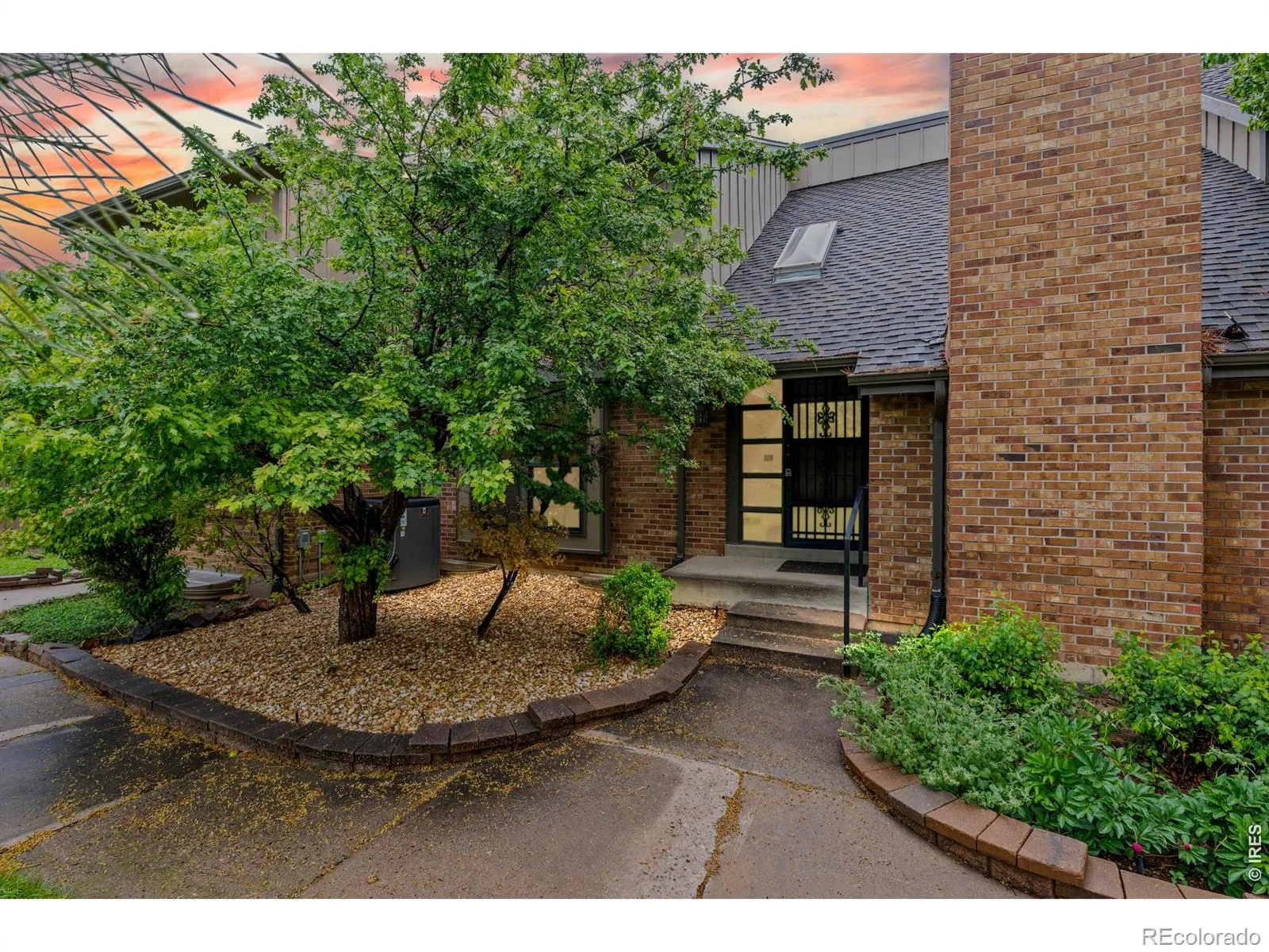 Willow Creek Twnhs