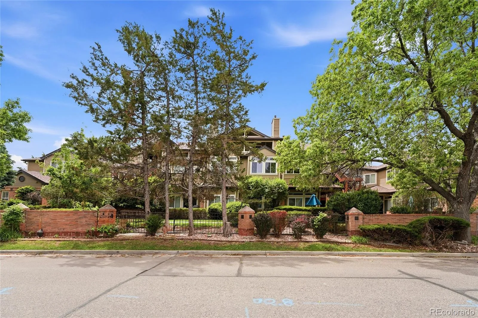 Hermitage At Greenwood Village Condos
