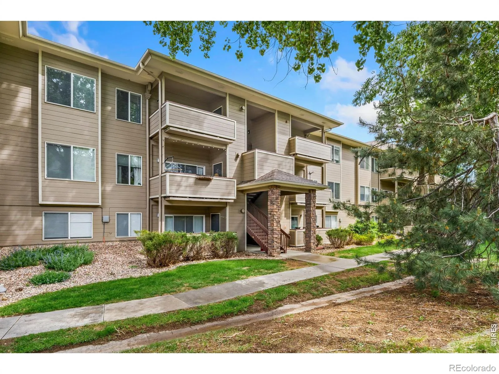 Rockbridge Condo Residences PUD
