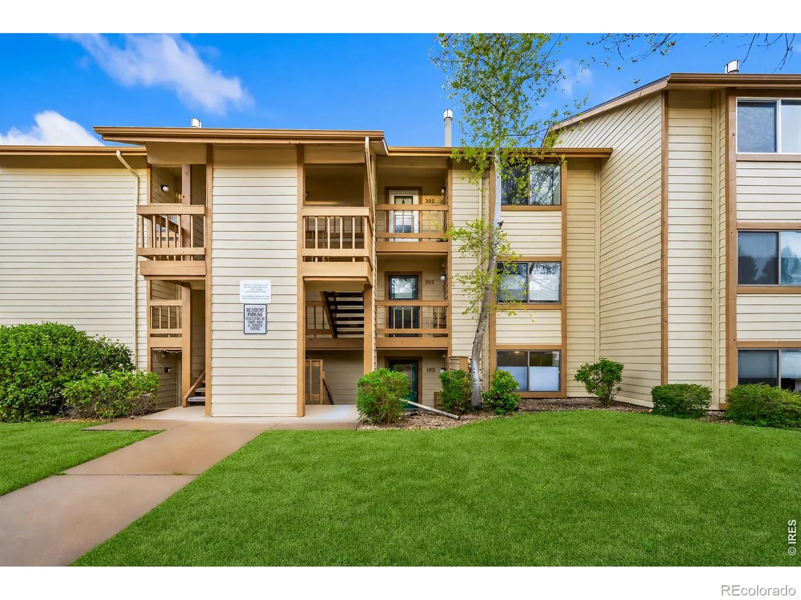 Neilson Village Condo