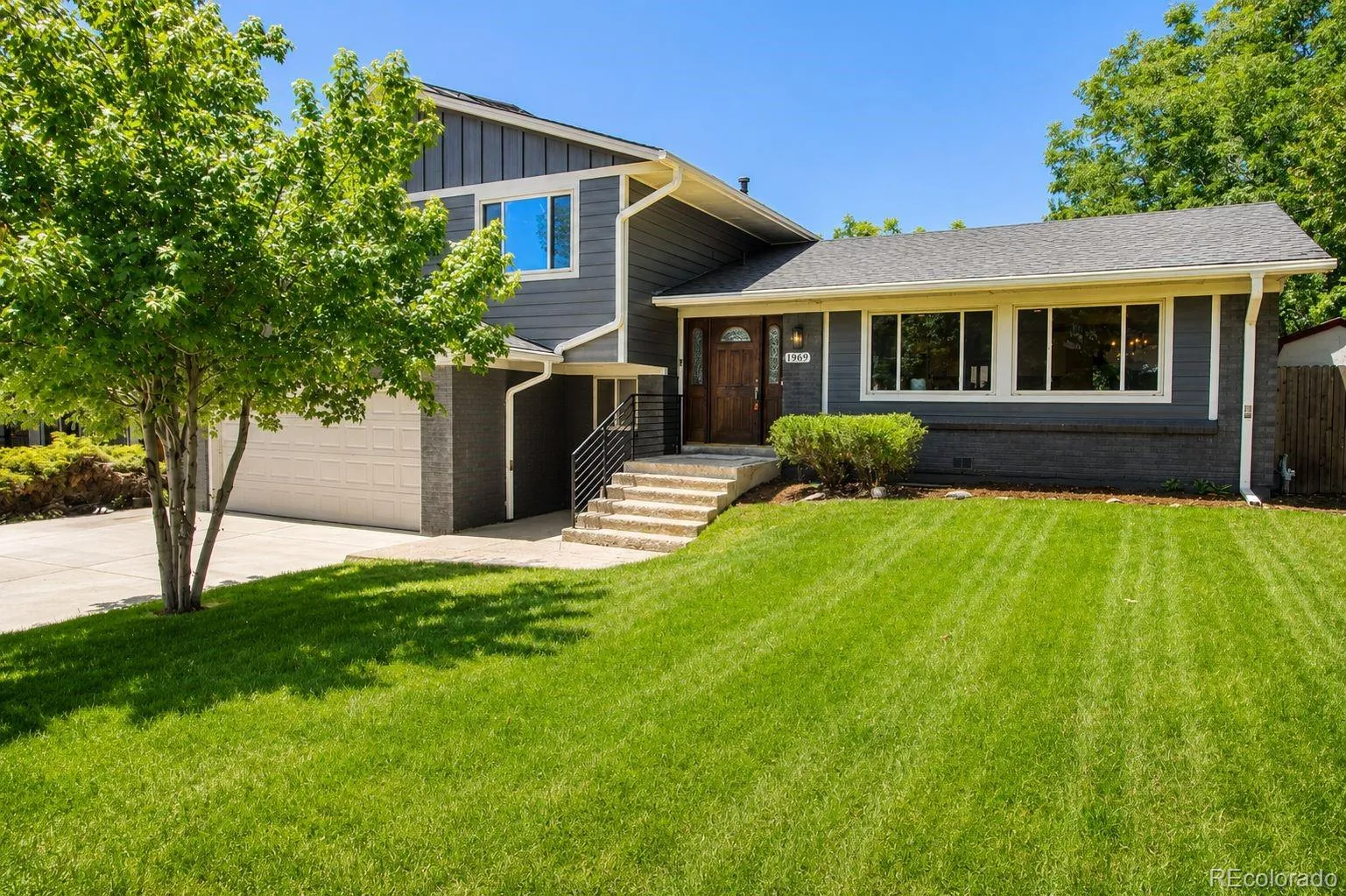 Hutchinsons Green Mountain Village Flg #35