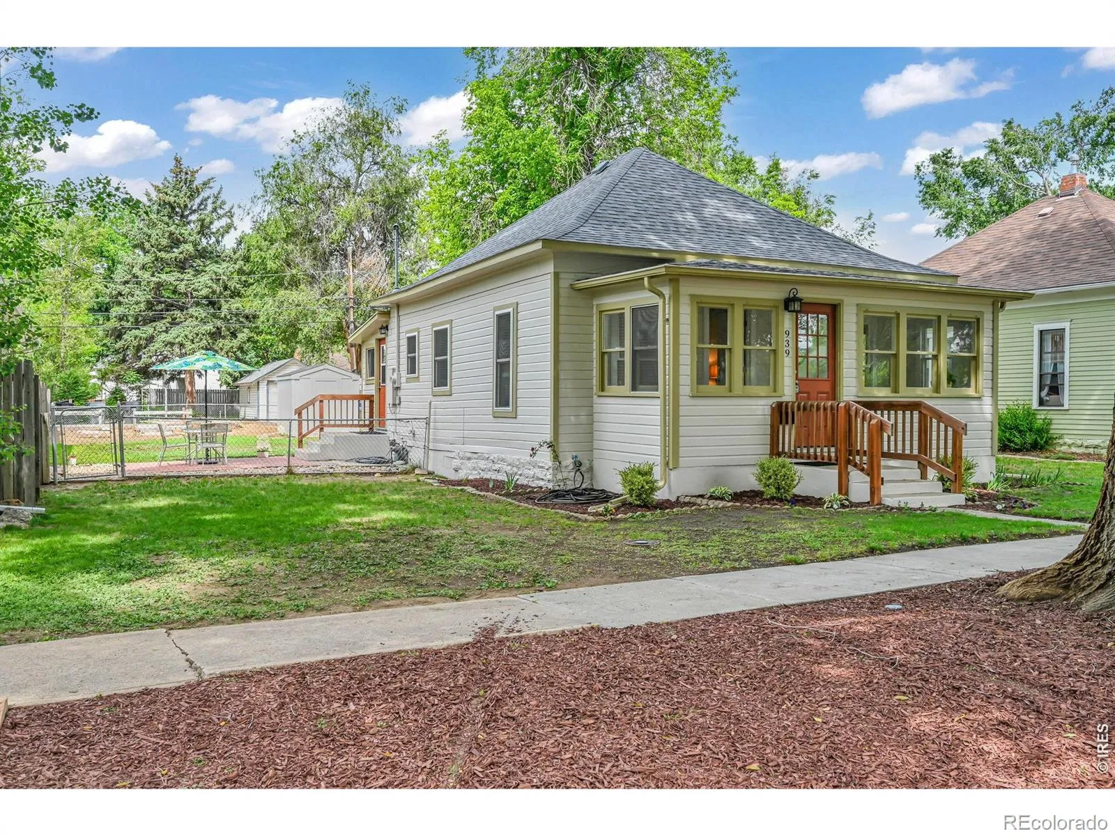 North Longmont Aka Howze & Sheir Lg