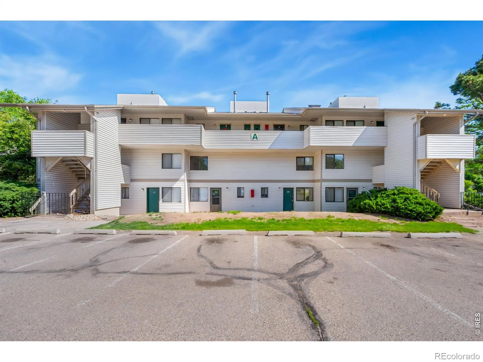 Heatheridge Lakes Condo