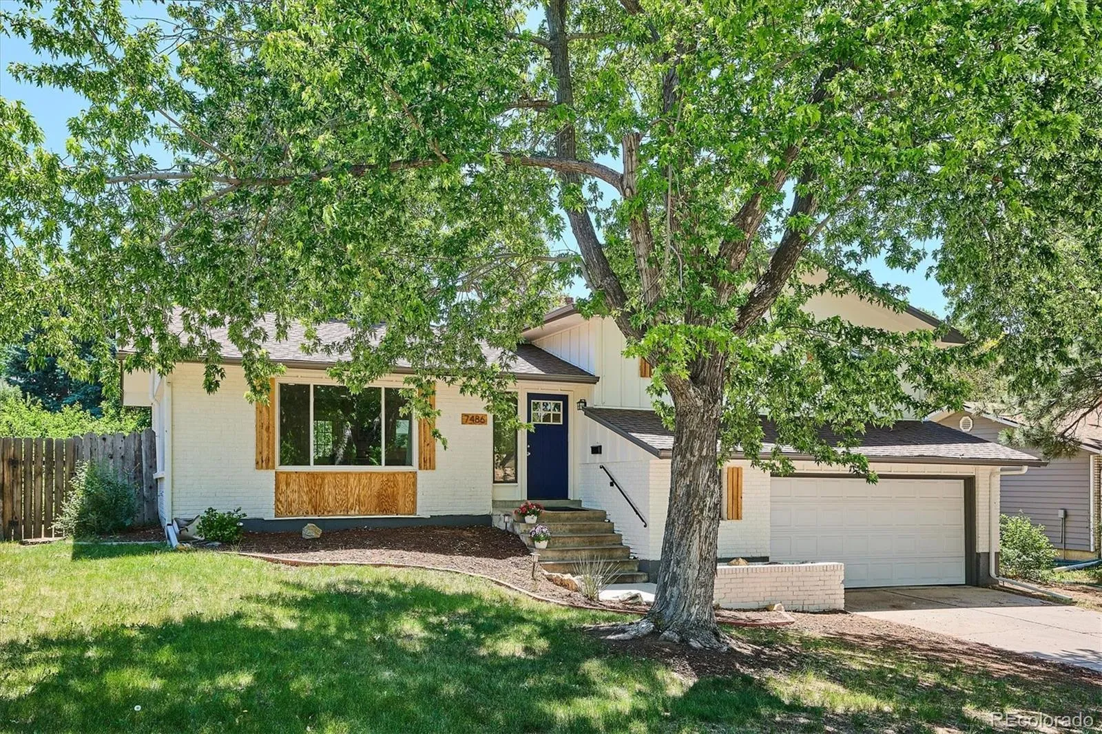 Hallcrafts Walnut Hills