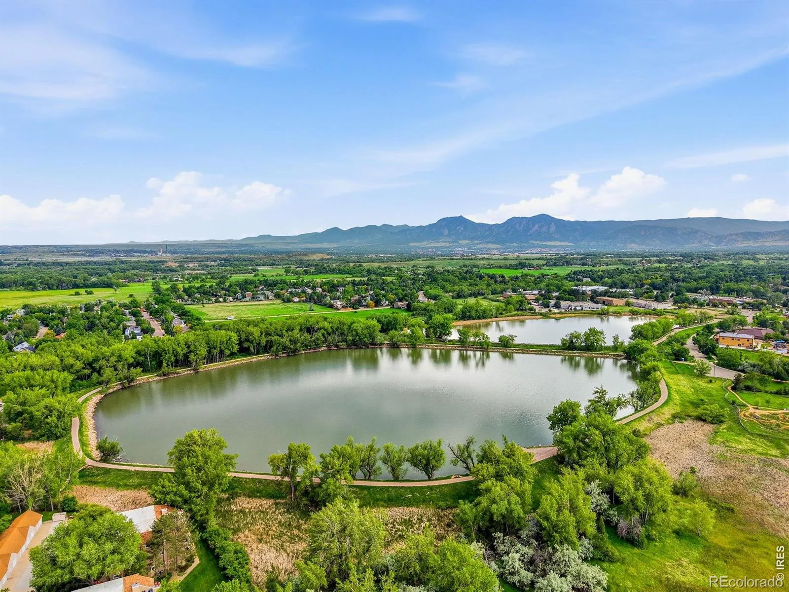 Twin Lakes Condos Ph 10