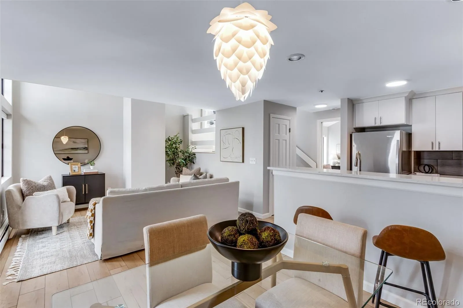 Valencia Place Condos