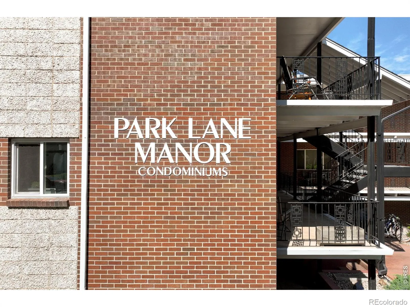 Park Lane Manor Condo