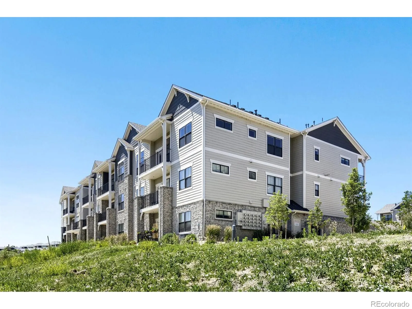 North Shore Flats At The Lakes At Centerra