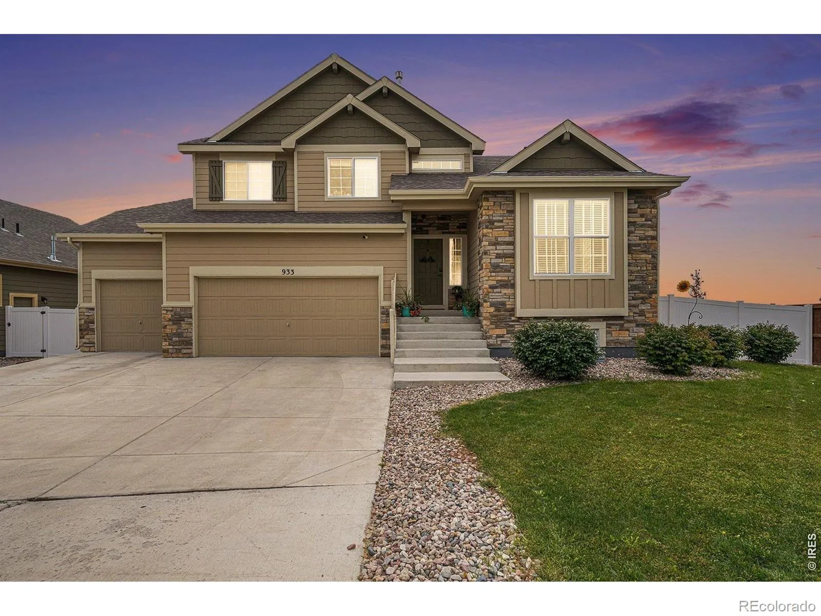 Sunset Ridge 3rd Fg