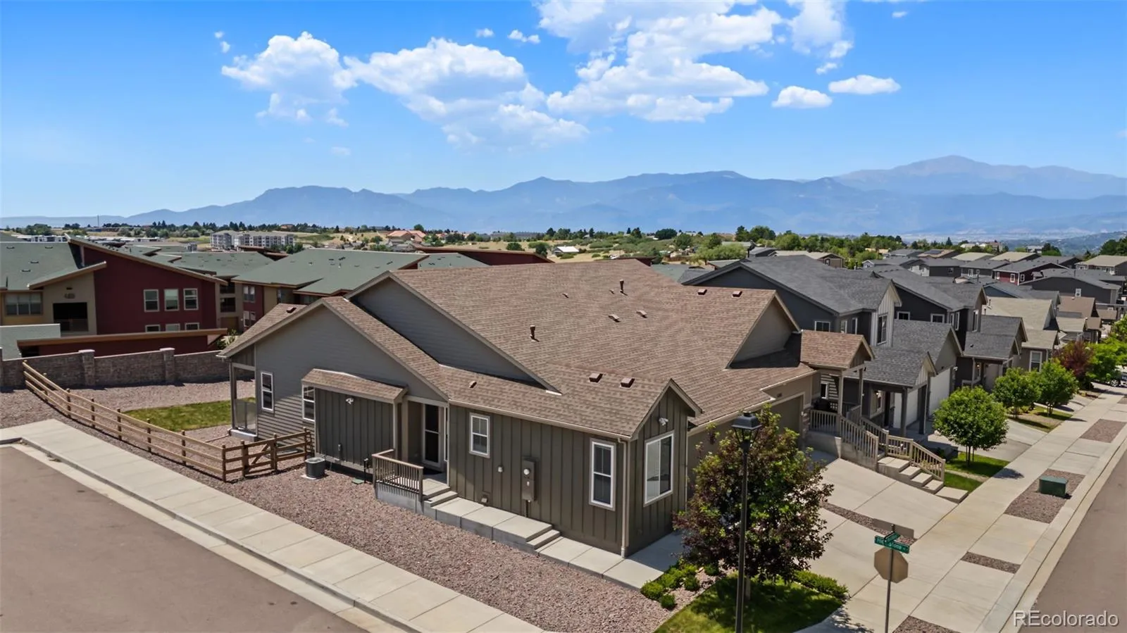 Chaparral Pointe Fil 1