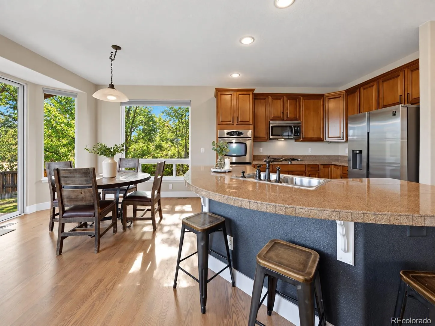 Sapphire Pointe