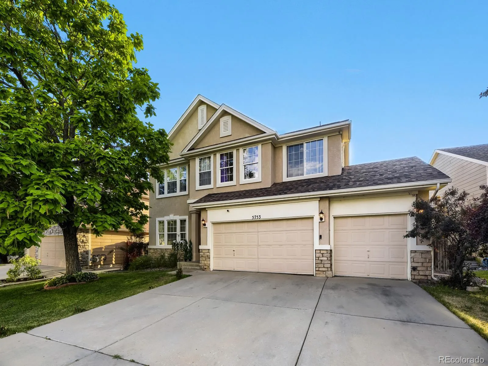 Saddle Rock Ridge