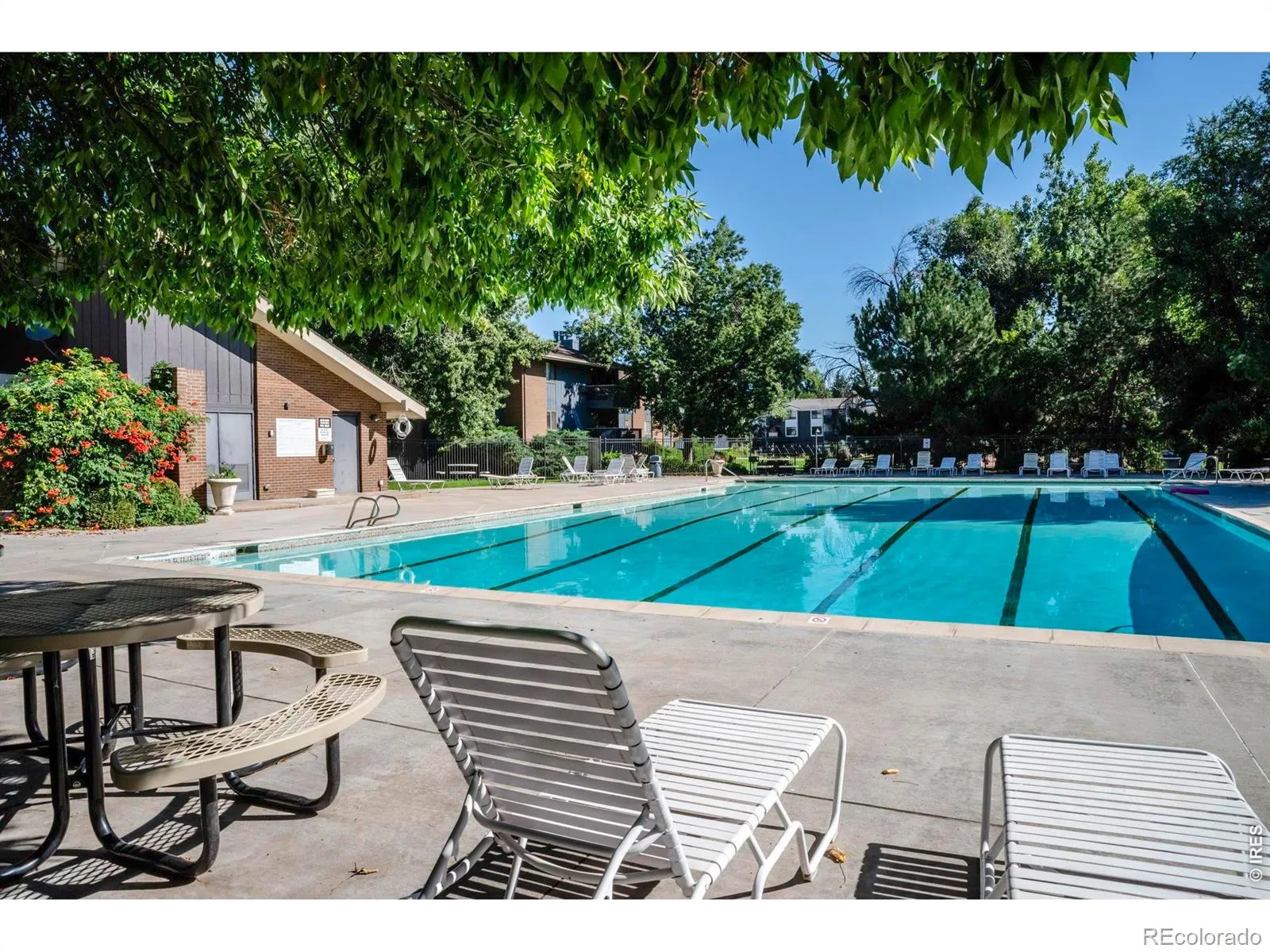 Aspen Grove Condos The&1st Sup Bo