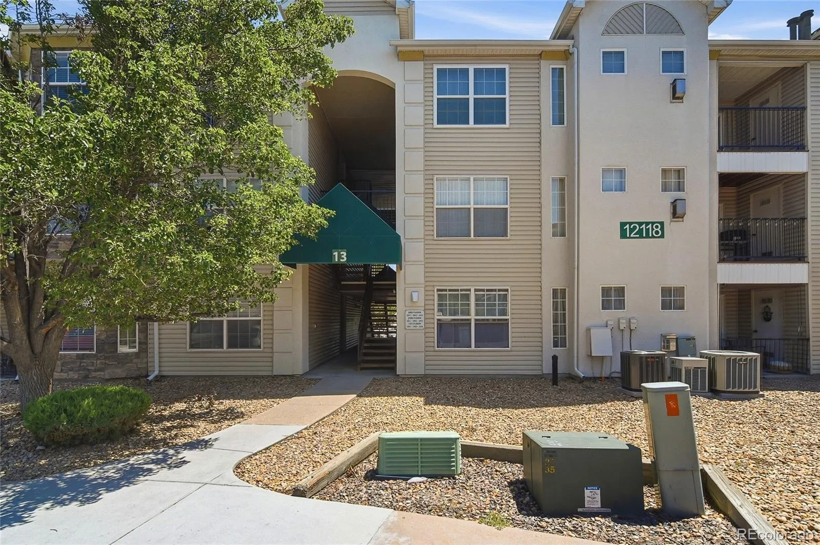 Cambridge In The Foothills Condos Ph 11