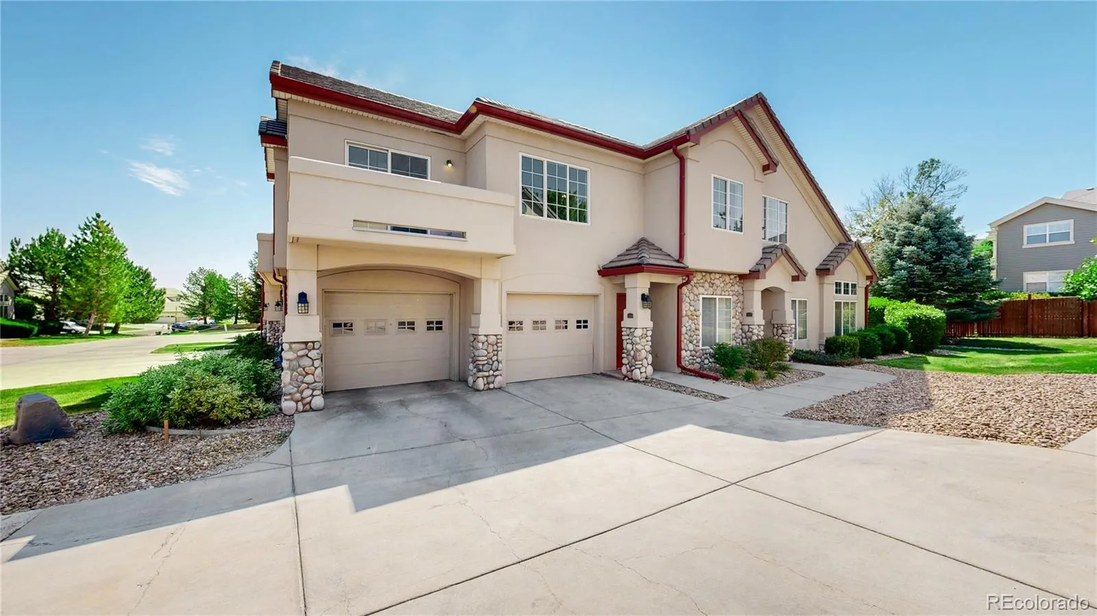 The Flats At Legacy Ridge