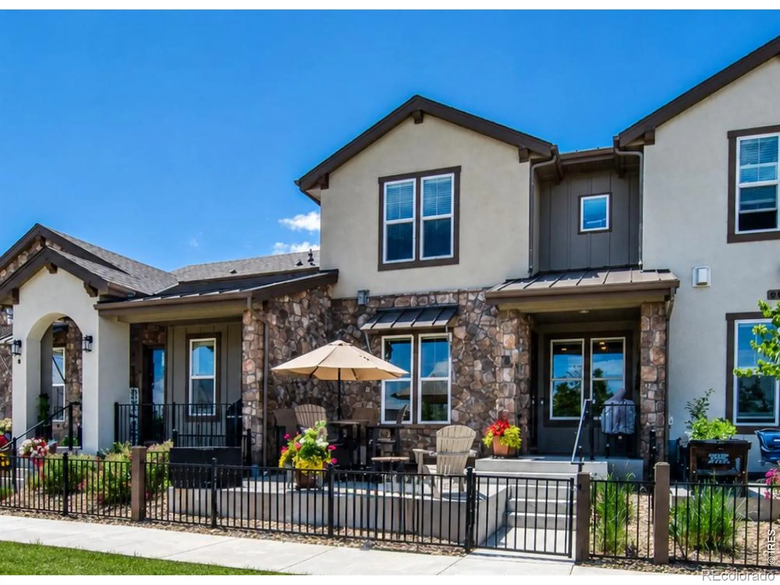 Highland Meadows Golf Course, Vernazza Townhomes