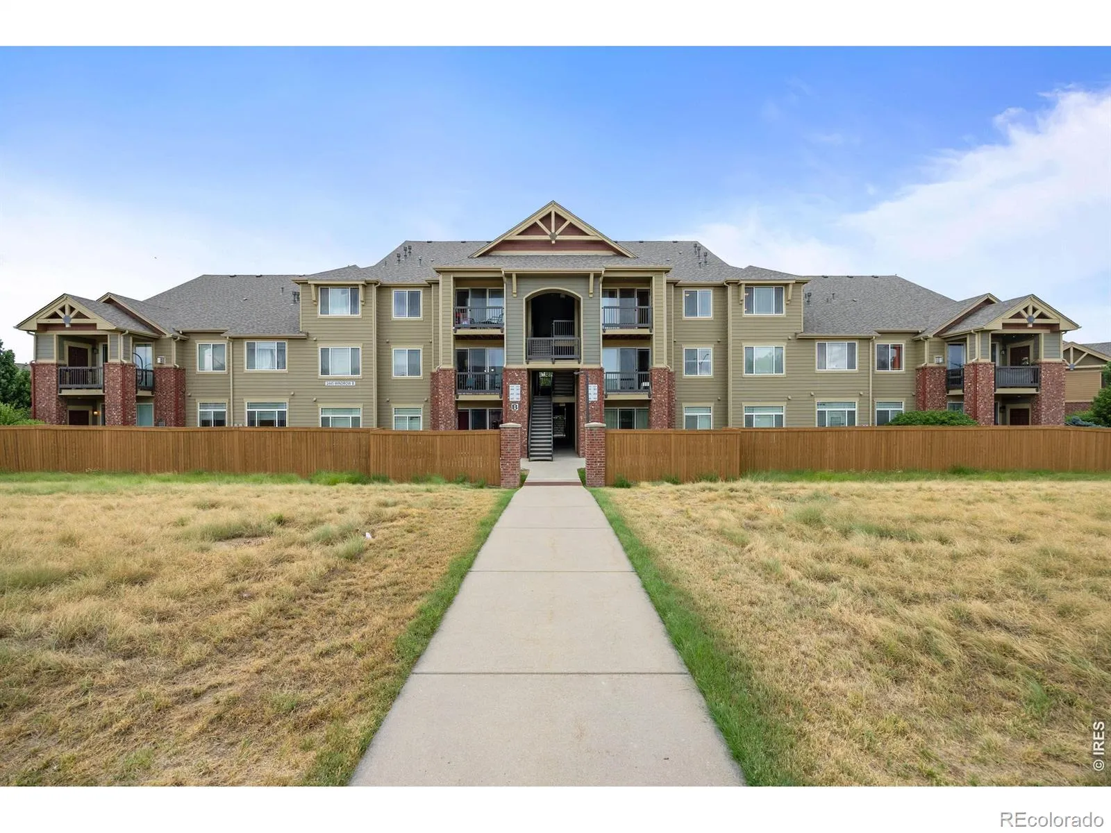 Sidehill Condos