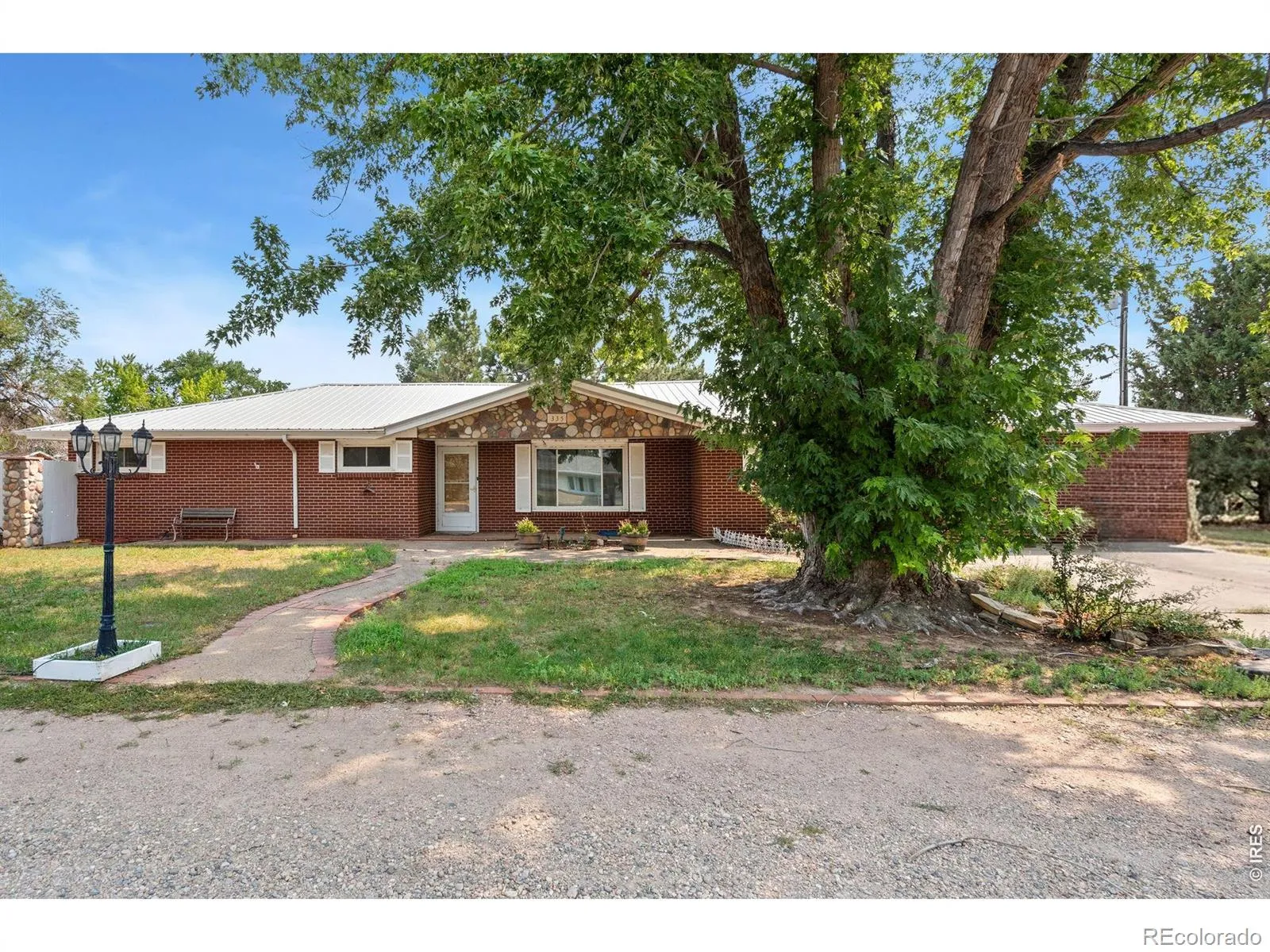 Cherry Hills Court