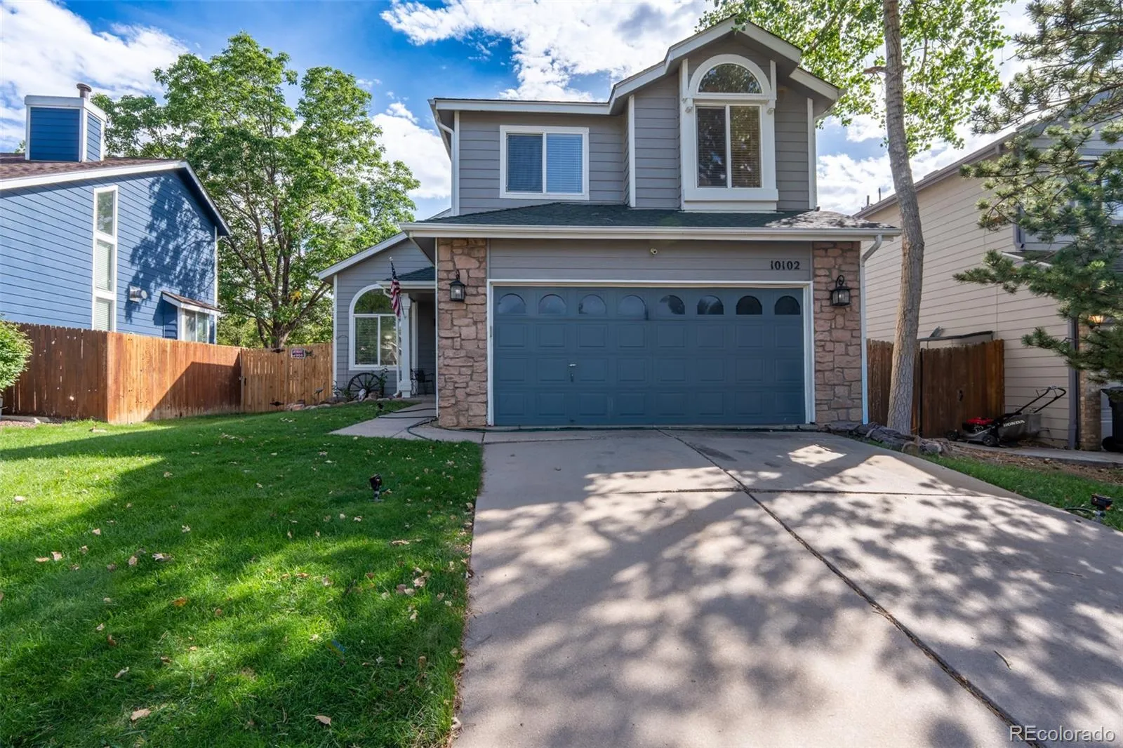 Executive Homes At Roxborough Village