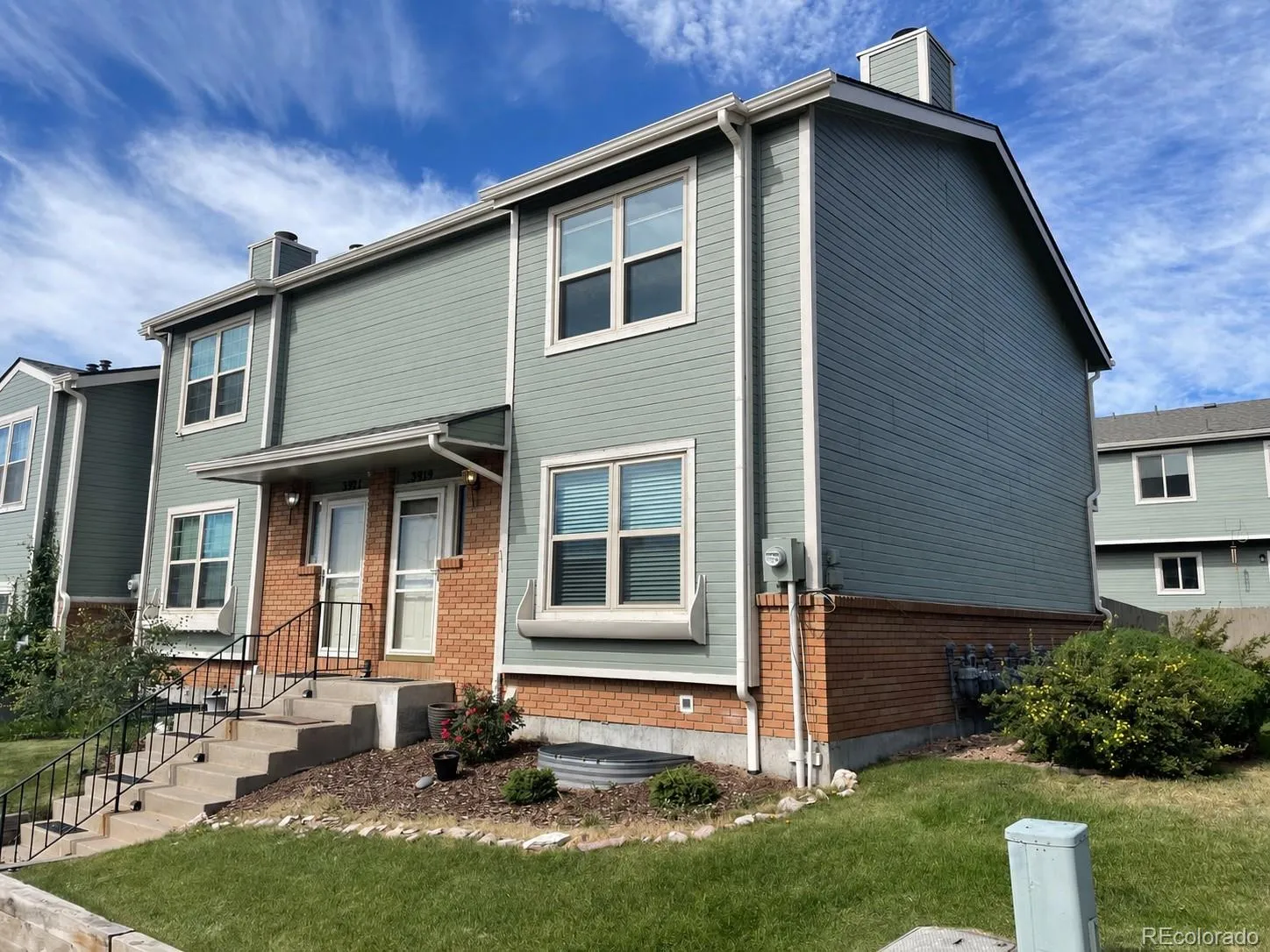 Smoke Tree Townhomes