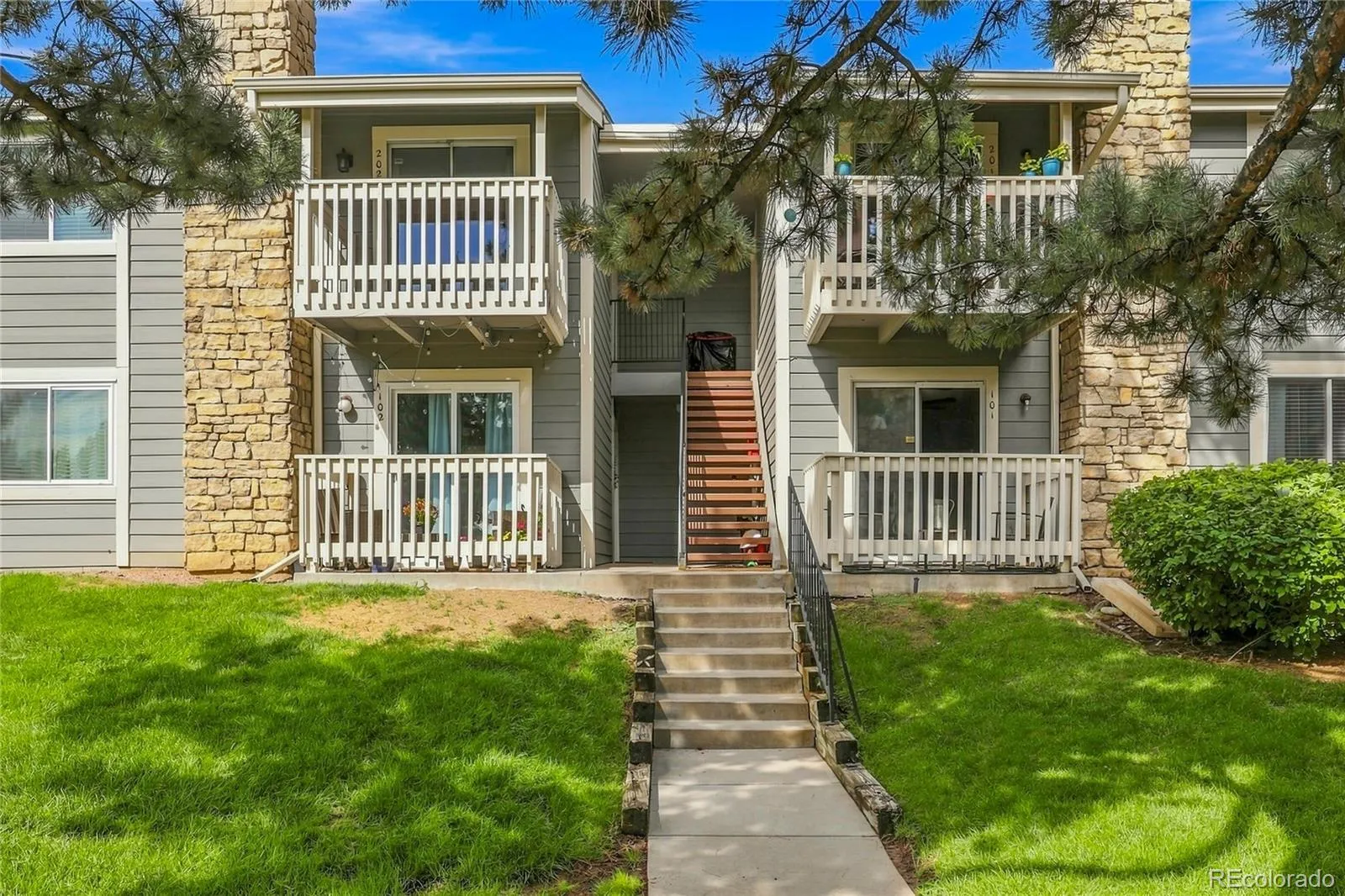EASTMOOR PARK CONDOS
