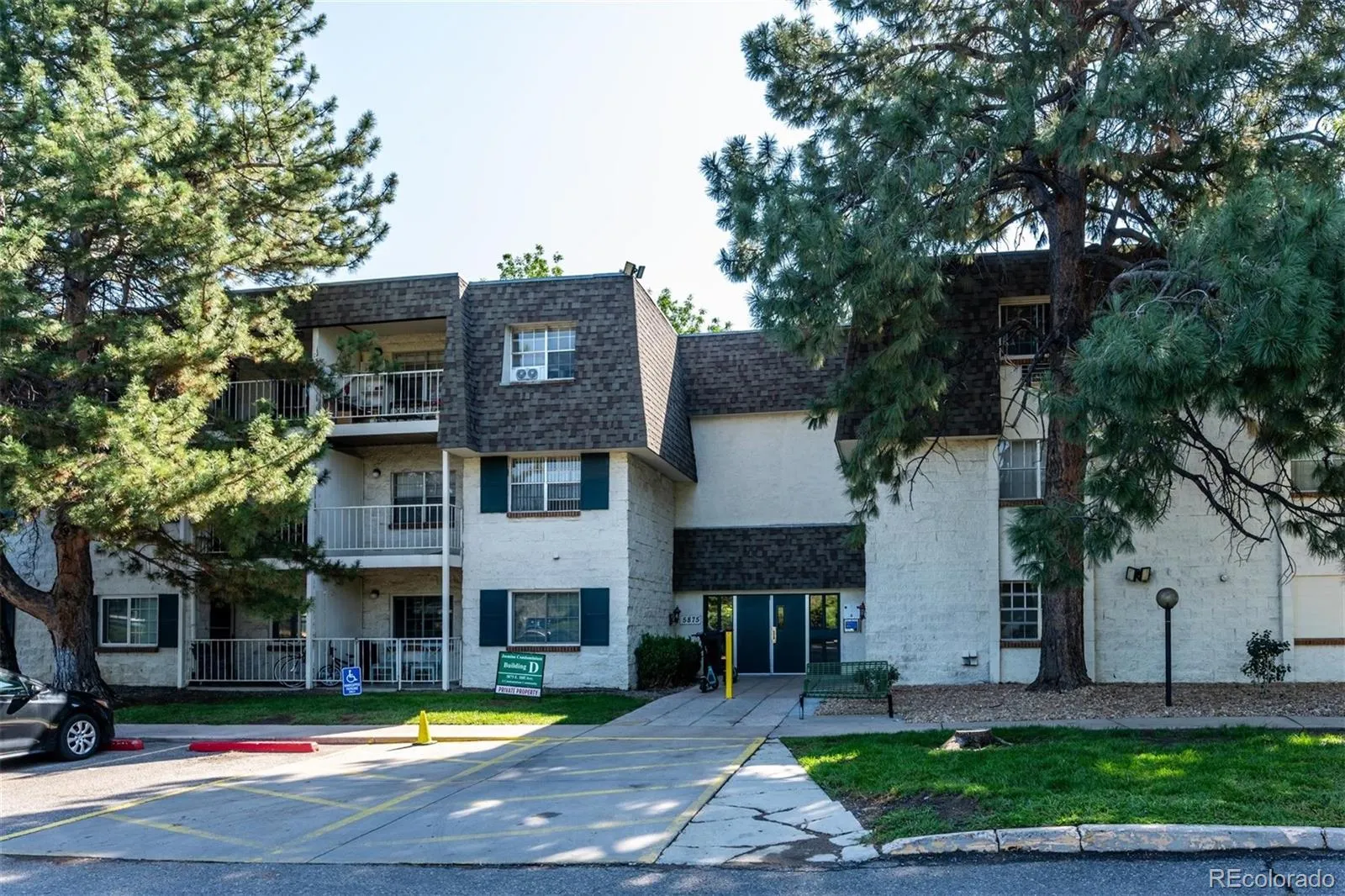 JASMINE CONDOS U-219 BLDG-D PRK-292