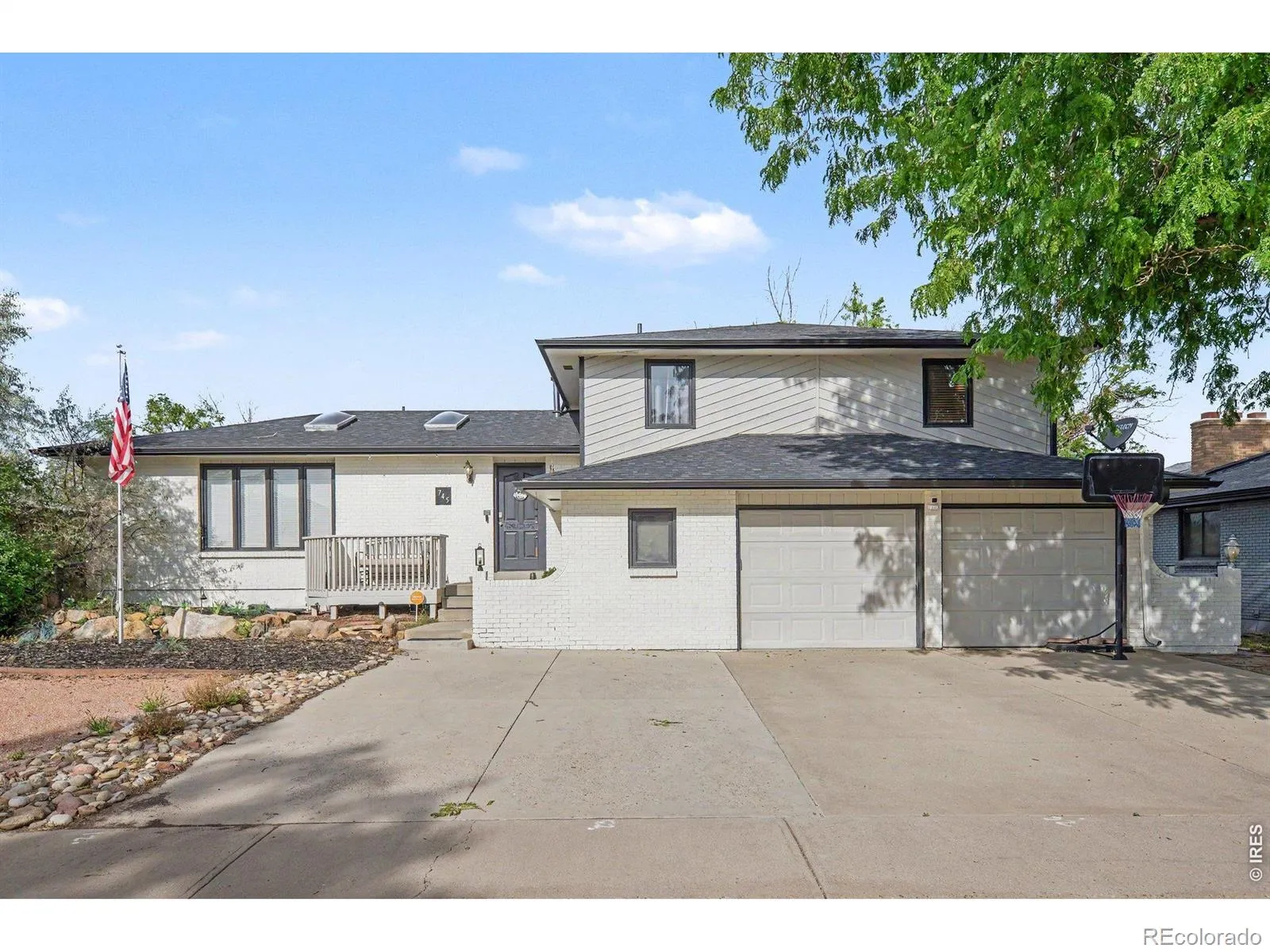 Lone Pine Estates