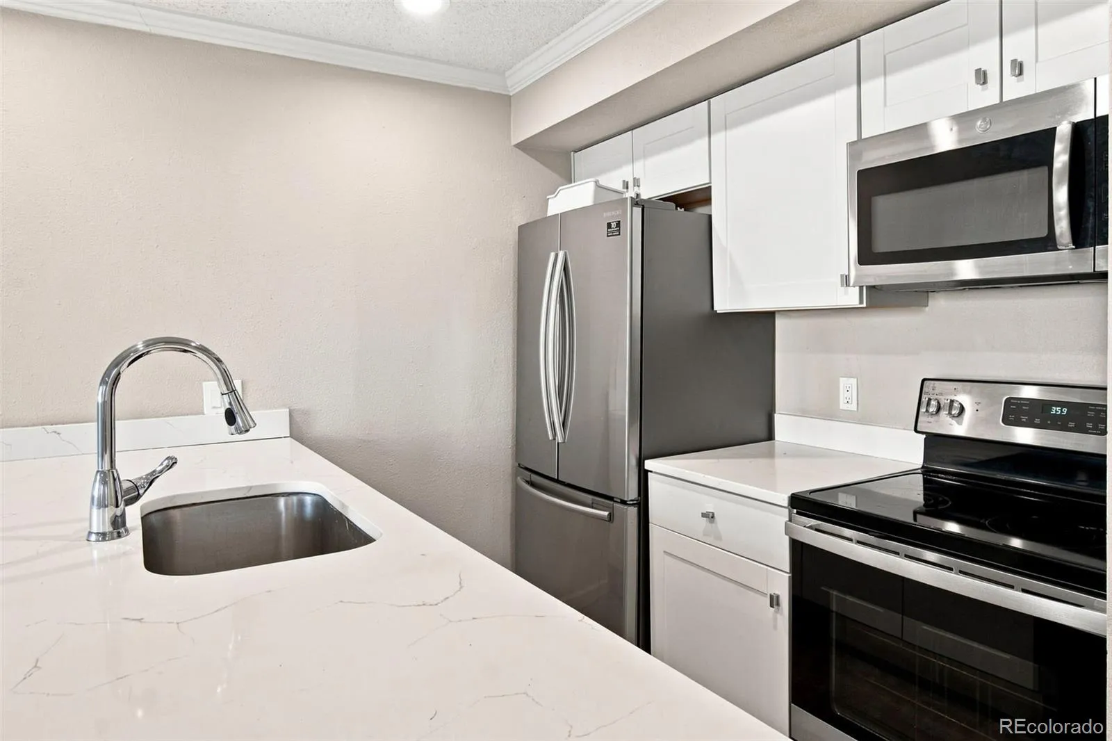 JASMINE CONDOS