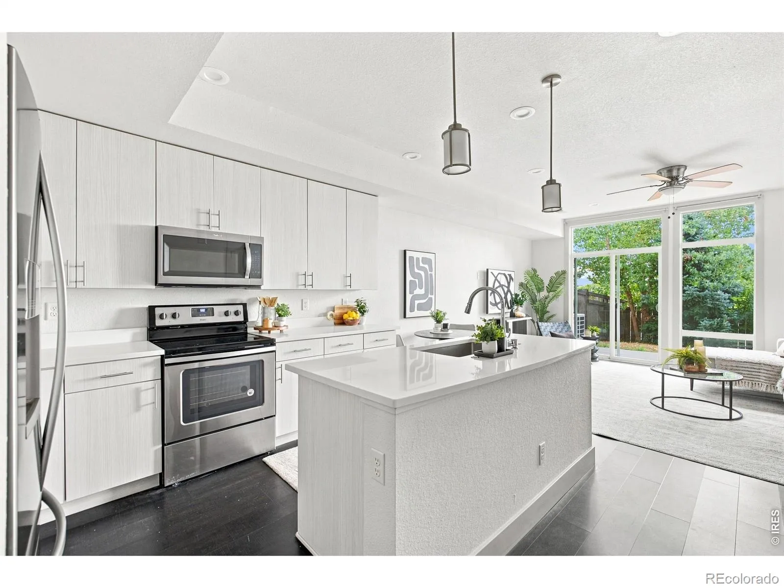 Whitestone Lofts & Homes Condo Ph 1 Bldg 1