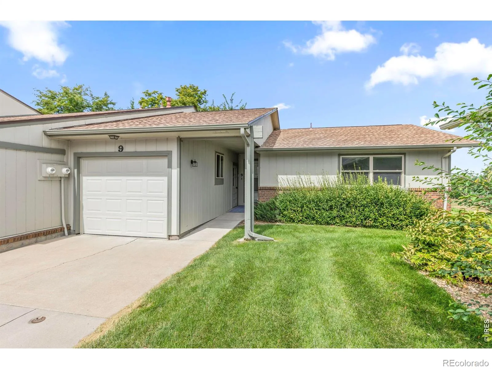 Sherwood Village Condo