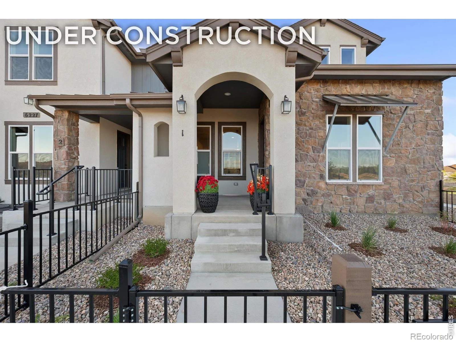 Highland Meadows Golf Course, Vernazza Townhomes