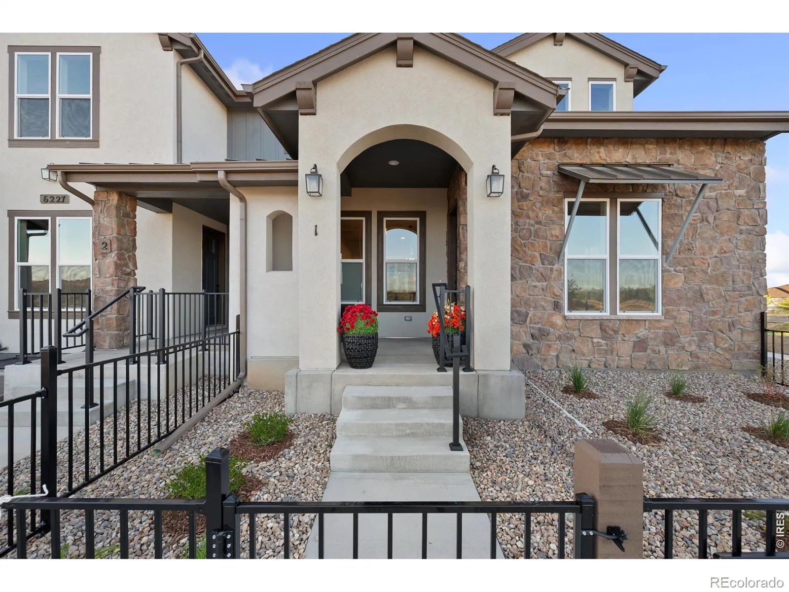 Highland Meadows Golf Course, Vernazza Townhomes