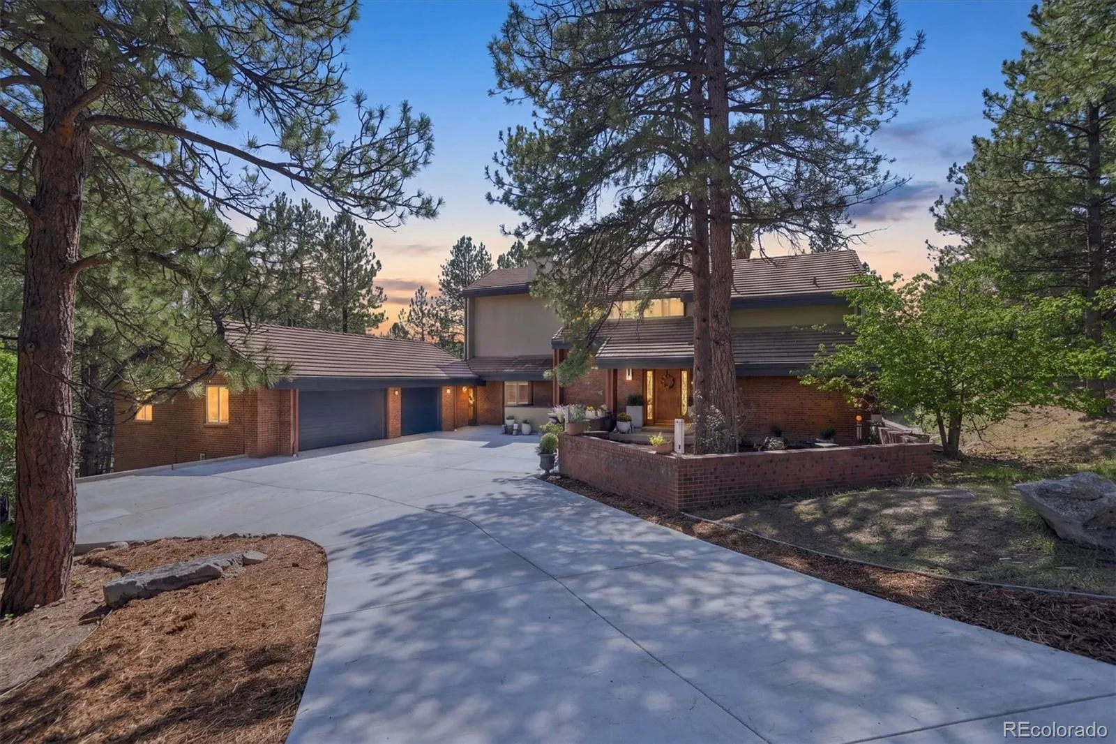 Castle Pines Village