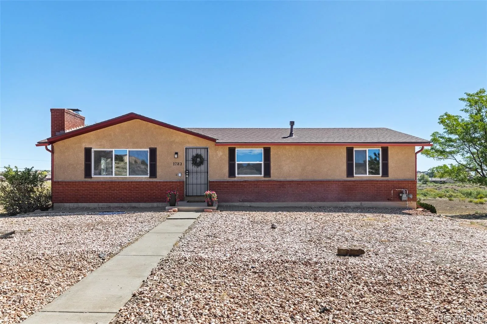 Pueblo West