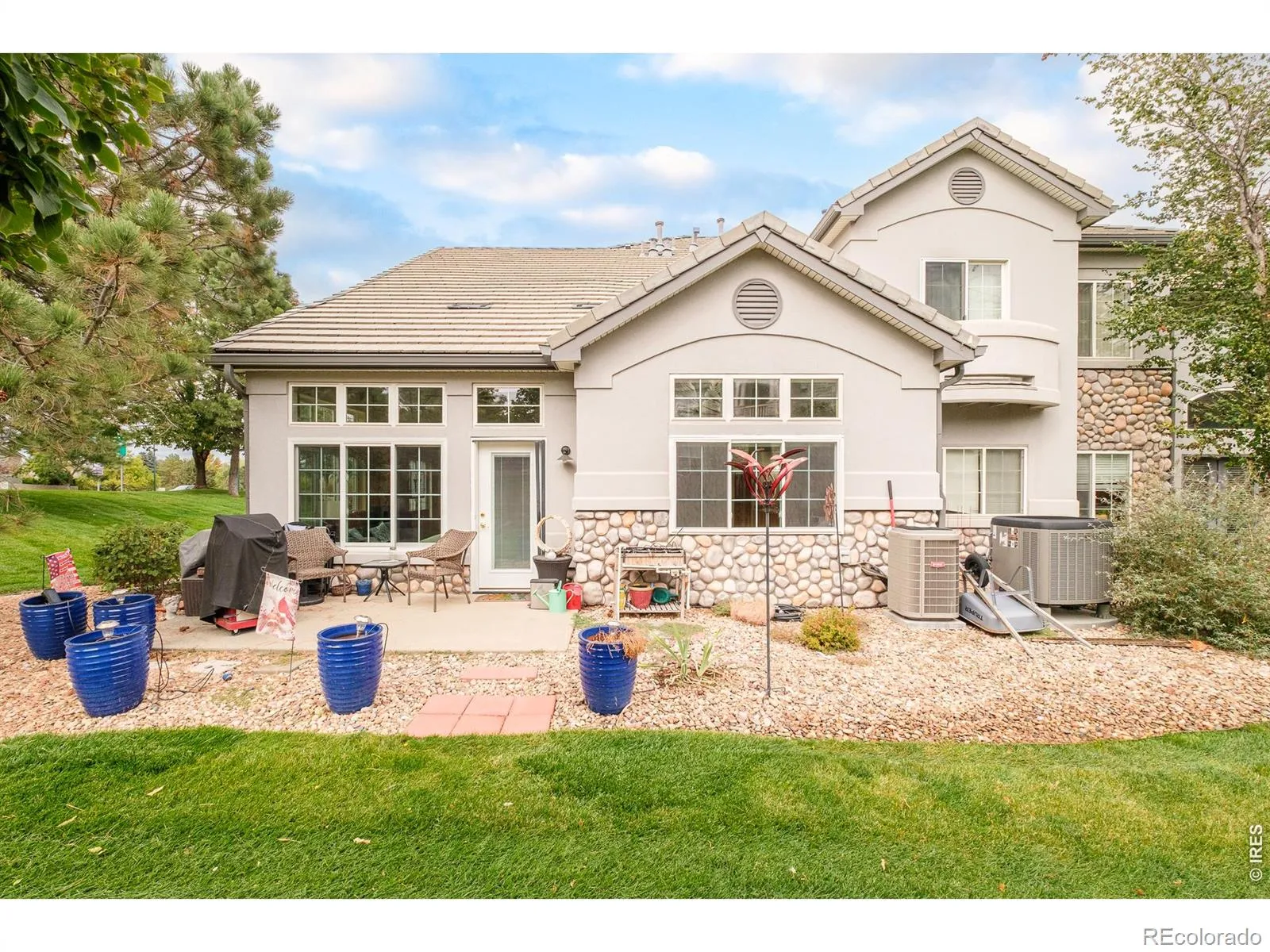 The Flats At Legacy Ridge