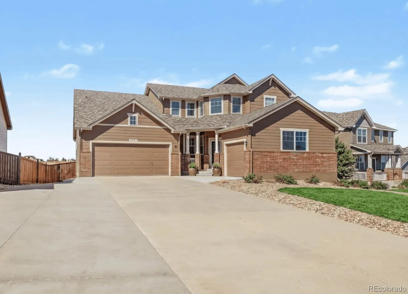 Castle Oaks Estates