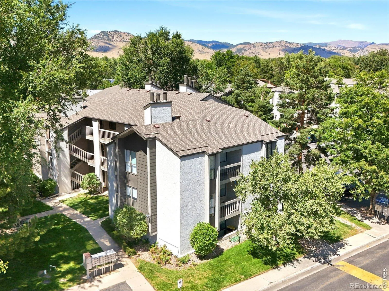 Pendleton Square Condos Ph Iiibo